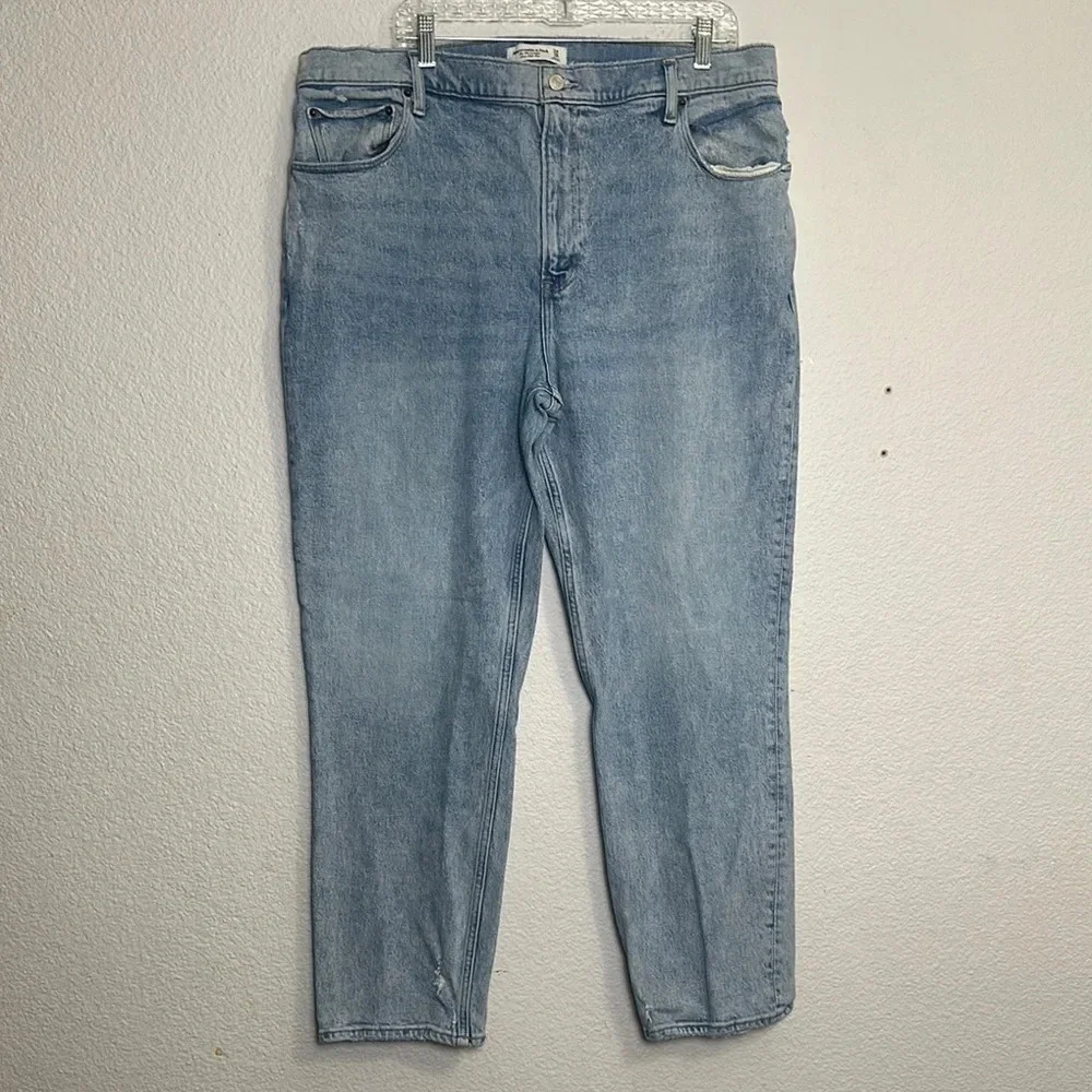 Abercrombie & Fitch Jeans The 90s Straight Ultra High Rise‎ Distressed Denim 34